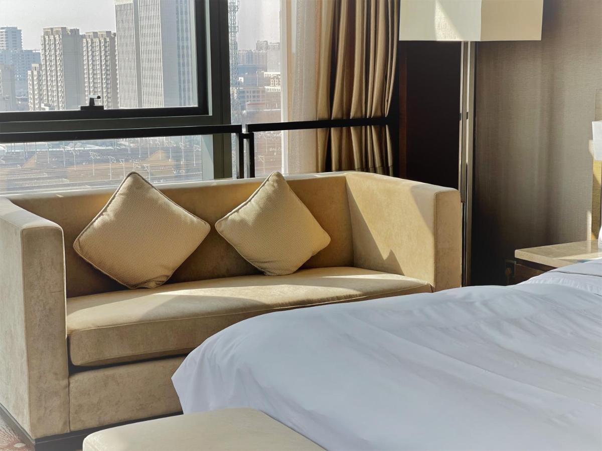 Melia Jinan Hotel Exterior foto